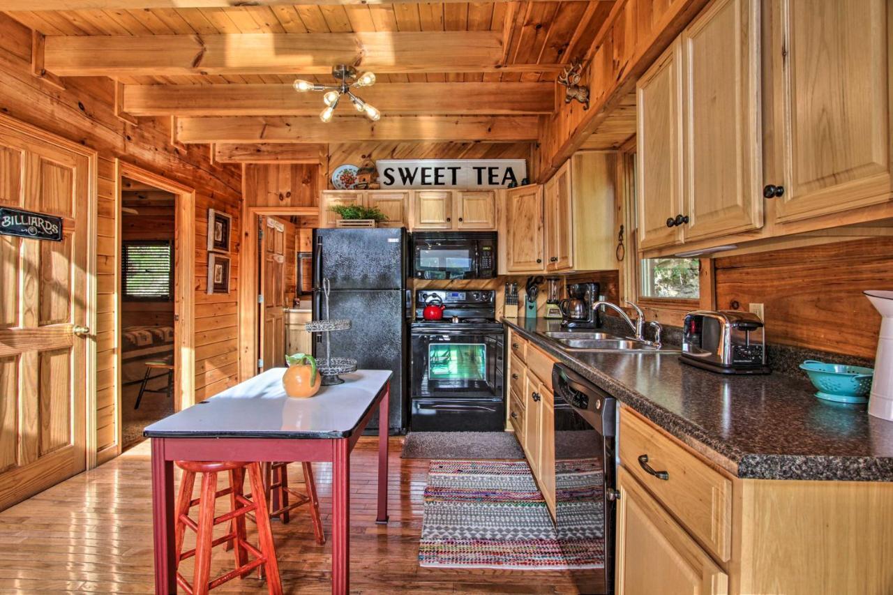 Pigeon Forge Scenic Solitude With Private Hot Tub! Eksteriør bilde