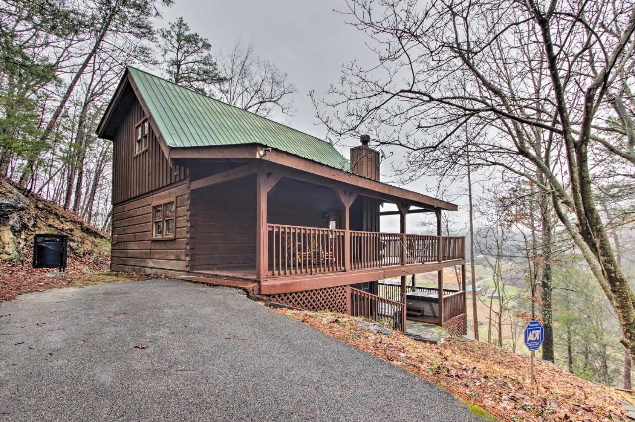 Pigeon Forge Scenic Solitude With Private Hot Tub! Eksteriør bilde
