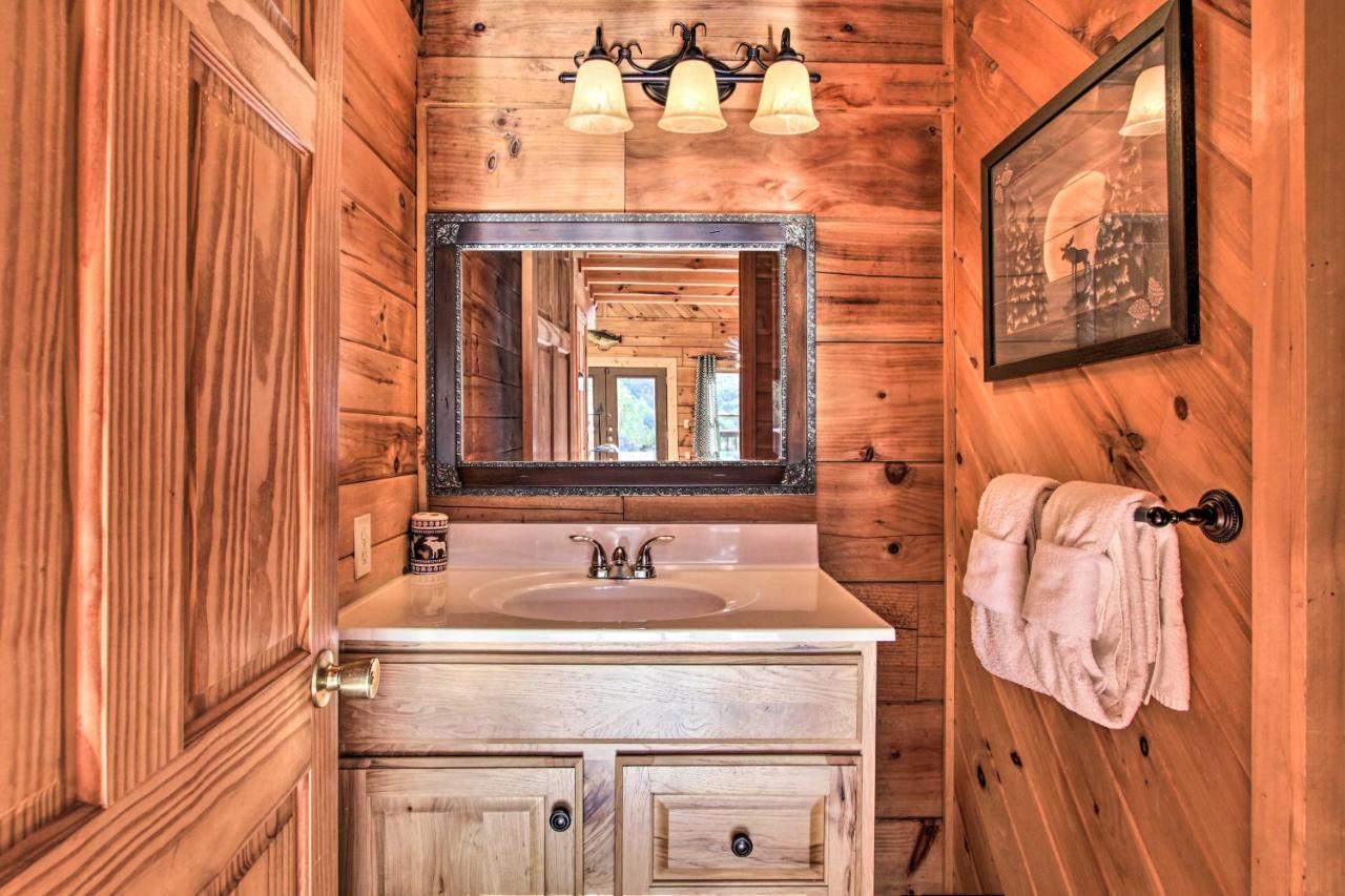 Pigeon Forge Scenic Solitude With Private Hot Tub! Eksteriør bilde